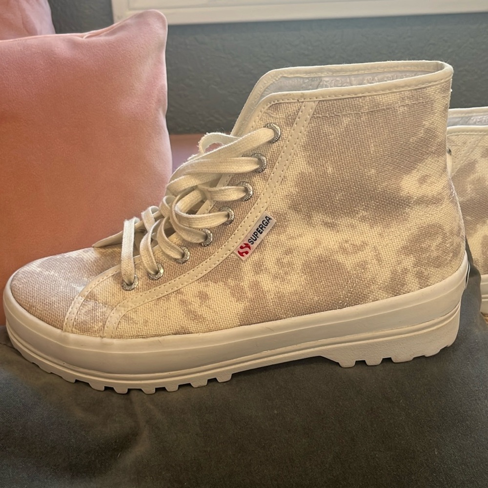 Superga sz 41 Alpina high top sneakers